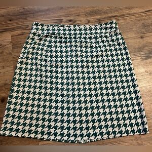 Jessica LondonHoundstooth A line Skirt Green and White
